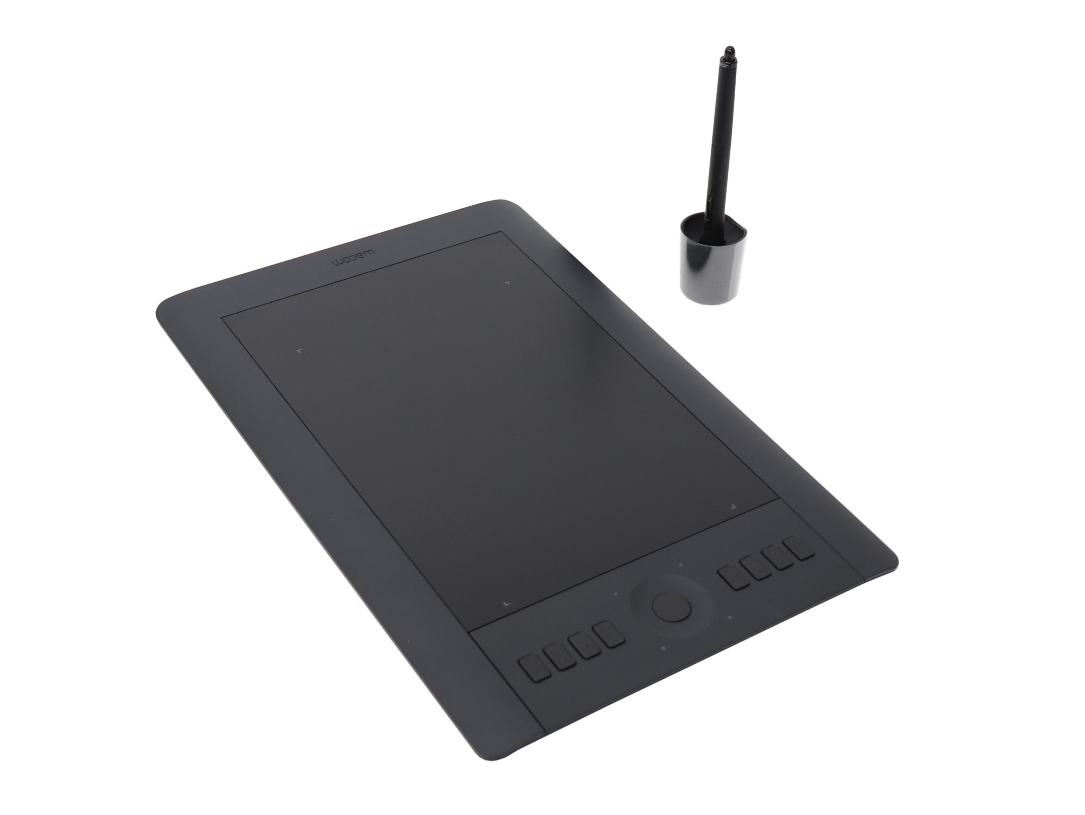 【Wacom】Intuos Pro medium(ペンタブレット)